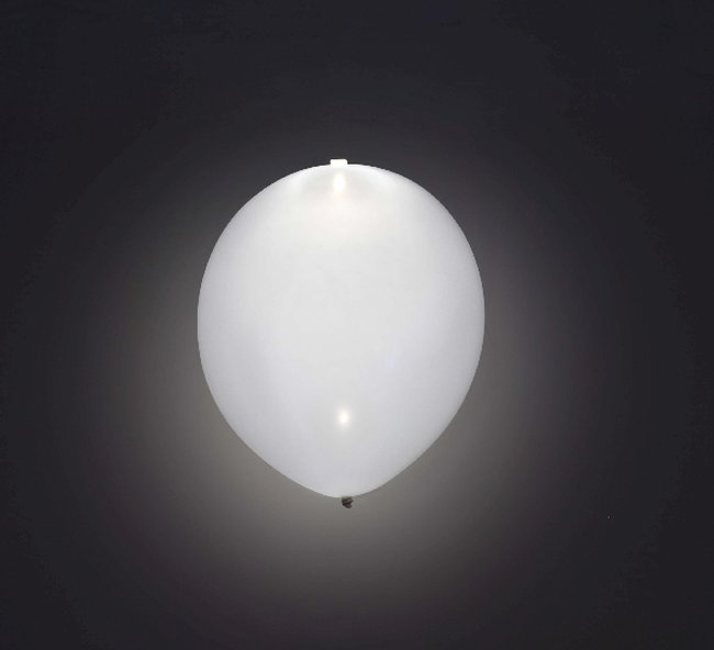 GLOBO LATEX CON LED BLANCA FIJA*DESCUENTO NO ACUMULABLE 